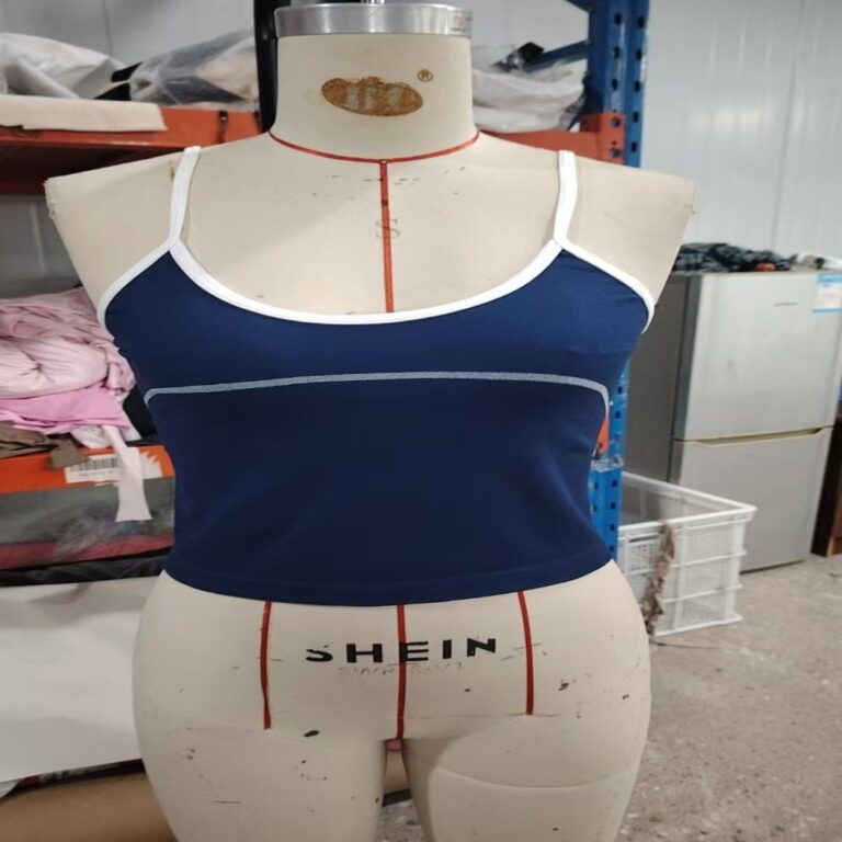 女士瑜伽背心 Seamless Fitness Yoga Tank Top / Contrast Color Design / Stylish & Sexy / Comfortable / Versatile
